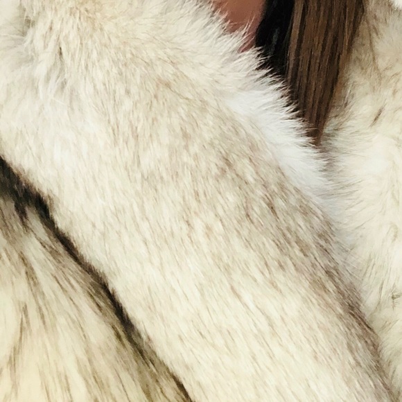 Fur - Picture 3 of 5